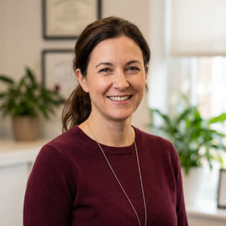 Laura Bennett, vermeld als Hoofd Platformstandaarden bij Zon Rendael, op een profielfoto
